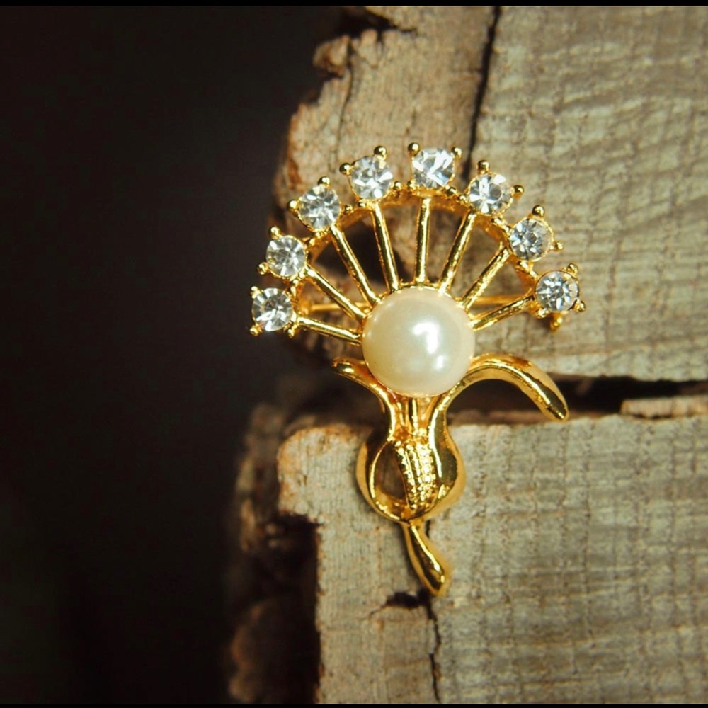 Vintage Faux Pearl Brooch
